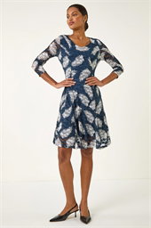 Leaf Print Lace Stretch Dress