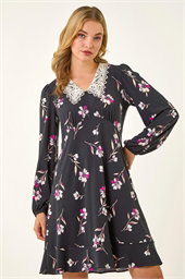 Dusk Lace Collar Floral Print Dress
