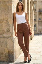 Short Straight Leg Stretch Trouser