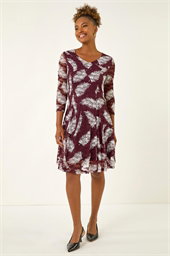 Leaf Print Lace Stretch Dress