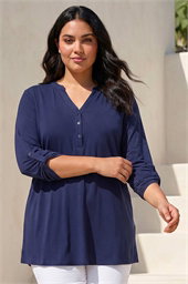 Curve Buttoned Stretch Top