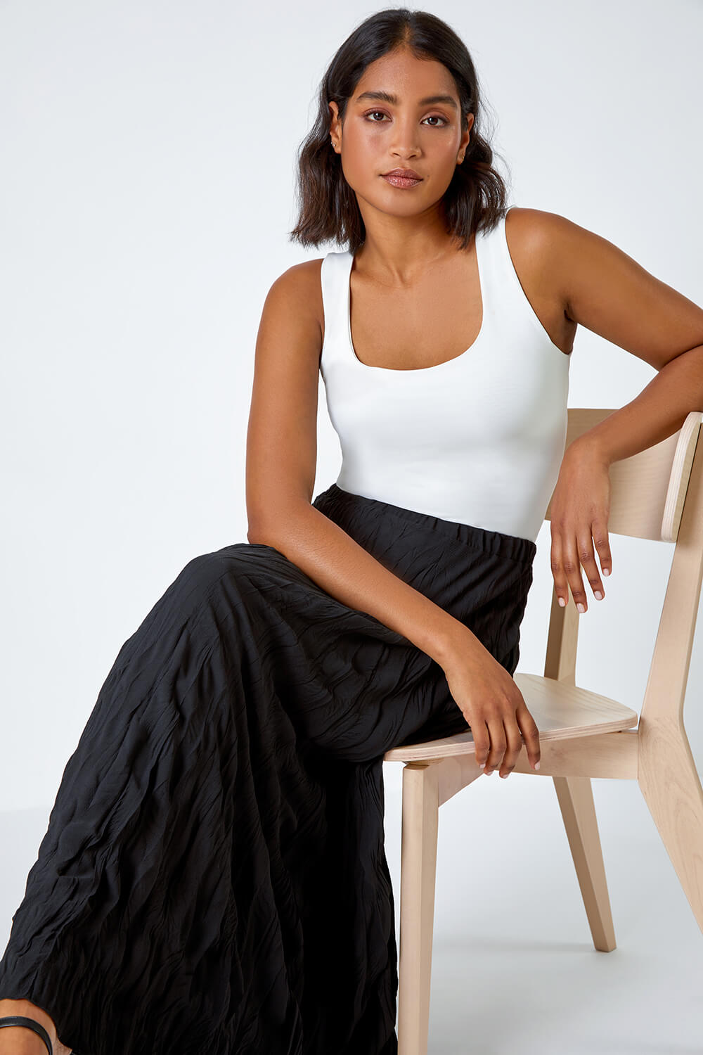 Black Crinkle Textured Elastic Waist A Line Midi Skirt, Image 6 of 5