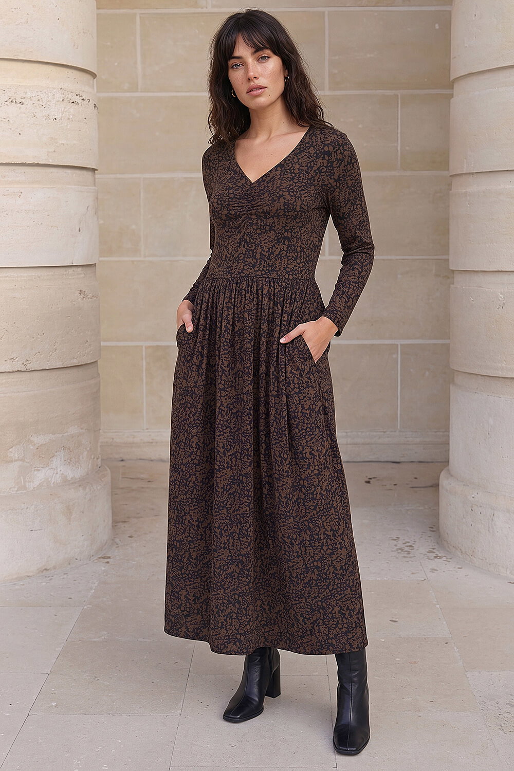 Roman Women's Chocolate Speckled Ruched Dress Size 20