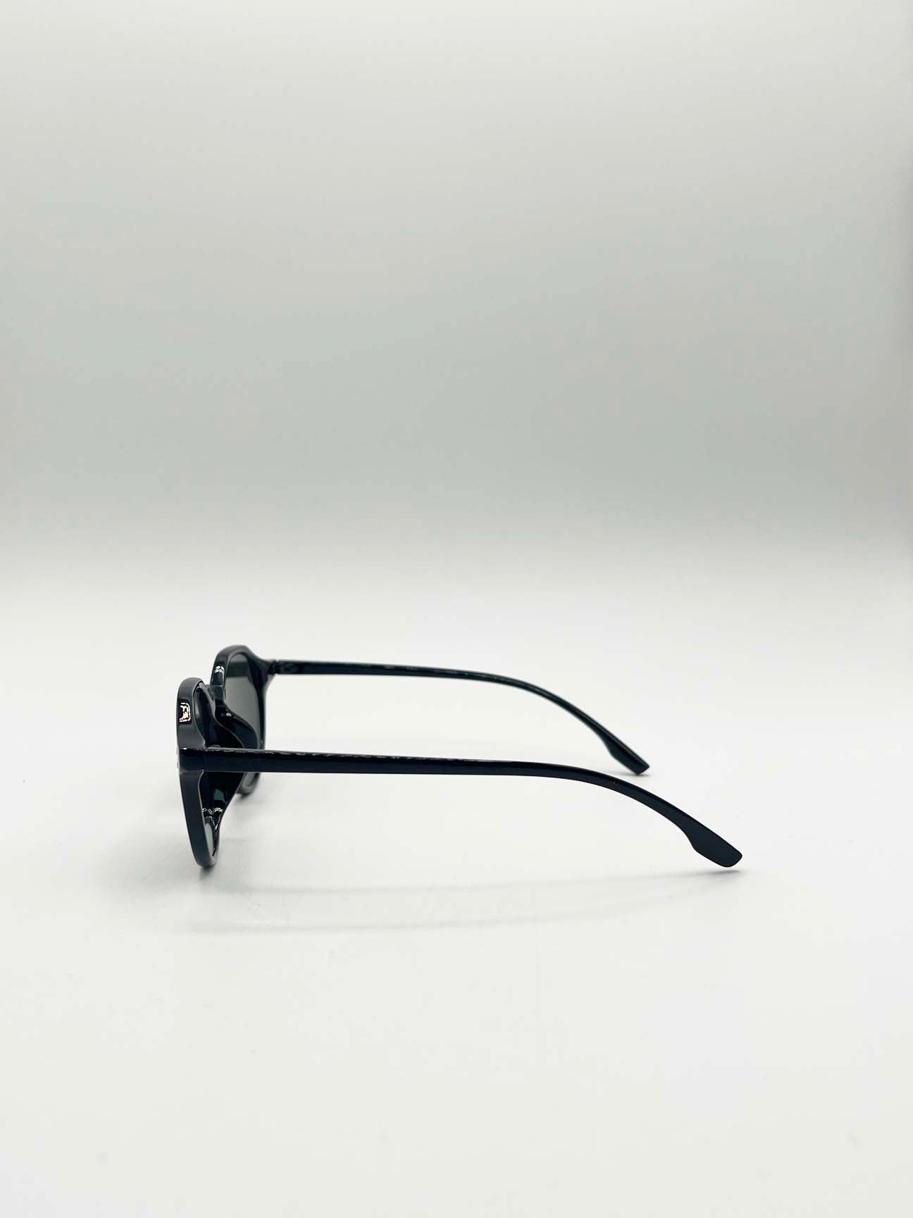 Black Classic Preppy Plastic Frame Sunglasses, Image 4 of 5