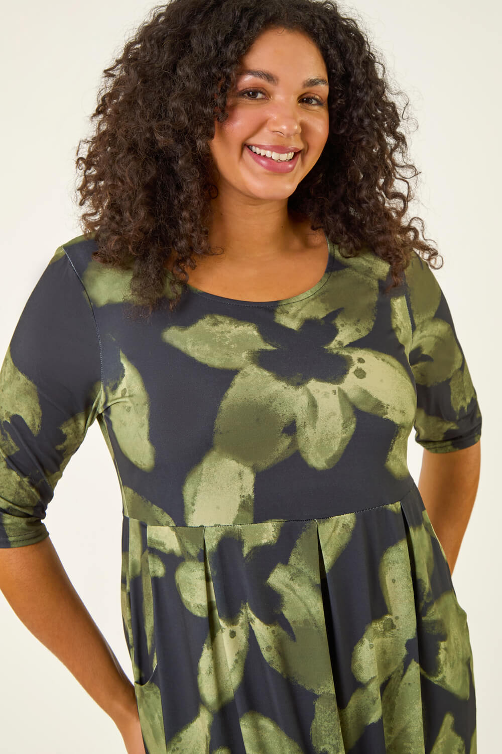 Green Curve Floral Print Pocket Stretch Dress, Image 5 of 5