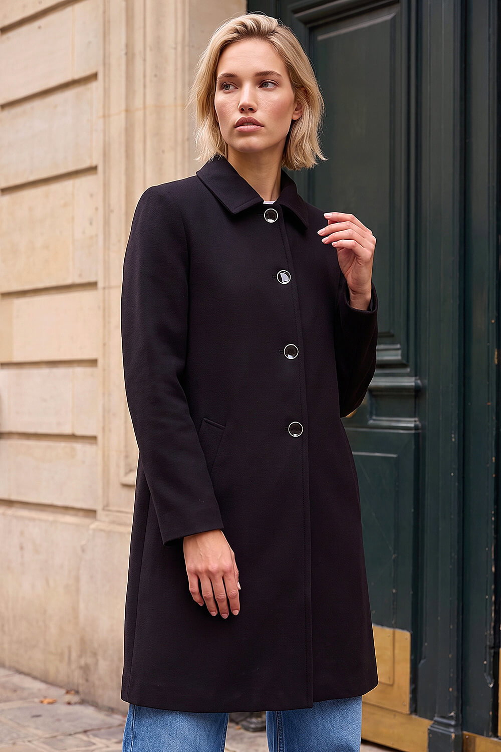 Roman Women's Black Buttoned Swing Coat Size 20
