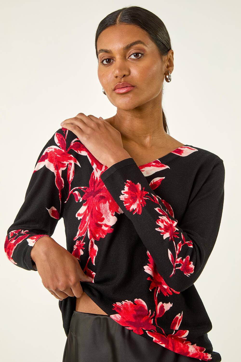 Roman Women's Black Floral Print V-Neck Knit Jumper Size 14