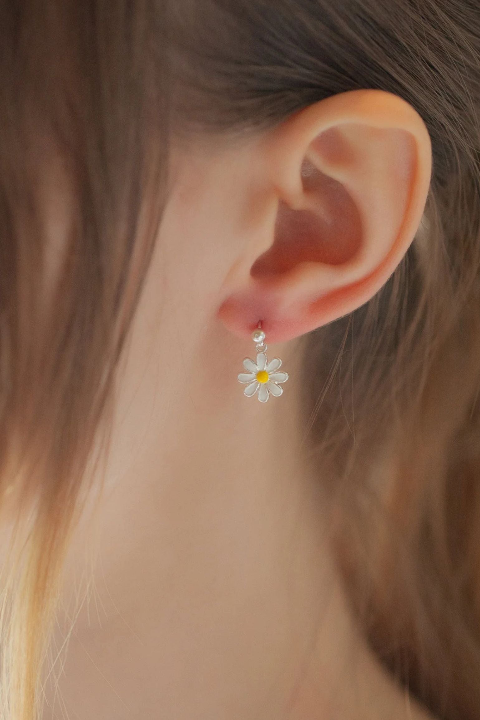 White Sterling Silver Daisy Drop Earrings, Image 2 of 3