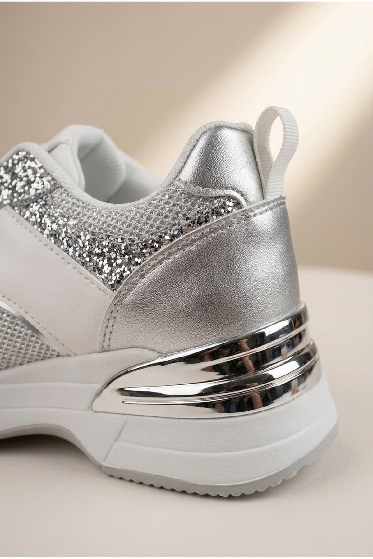 Silver iKrush Silver Chloe Womens Glitter Panel Platform Trainers, Image 3 of 5