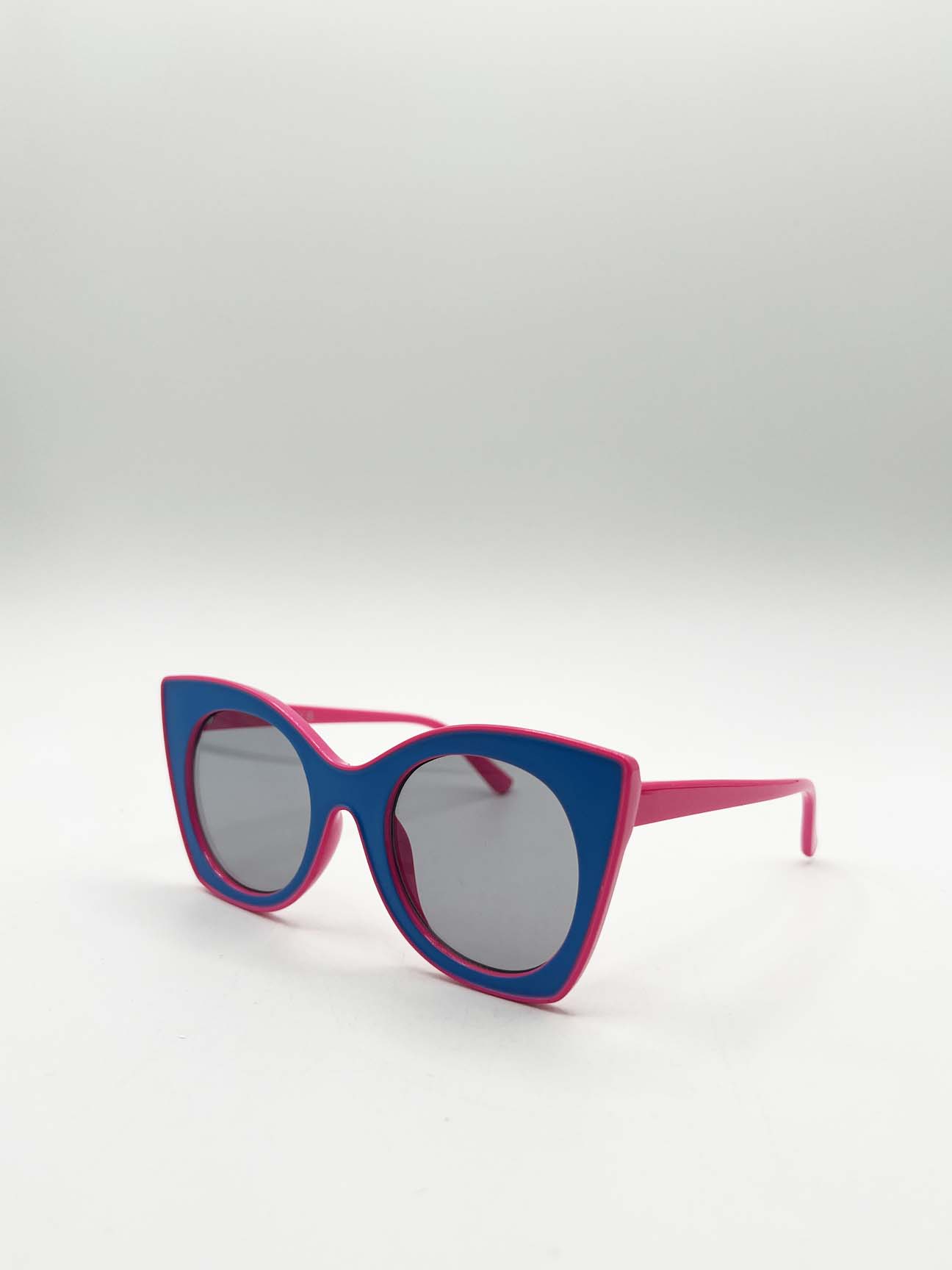 Pink Oversized Round Cat-Eye Sunglasses, Image 4 of 7