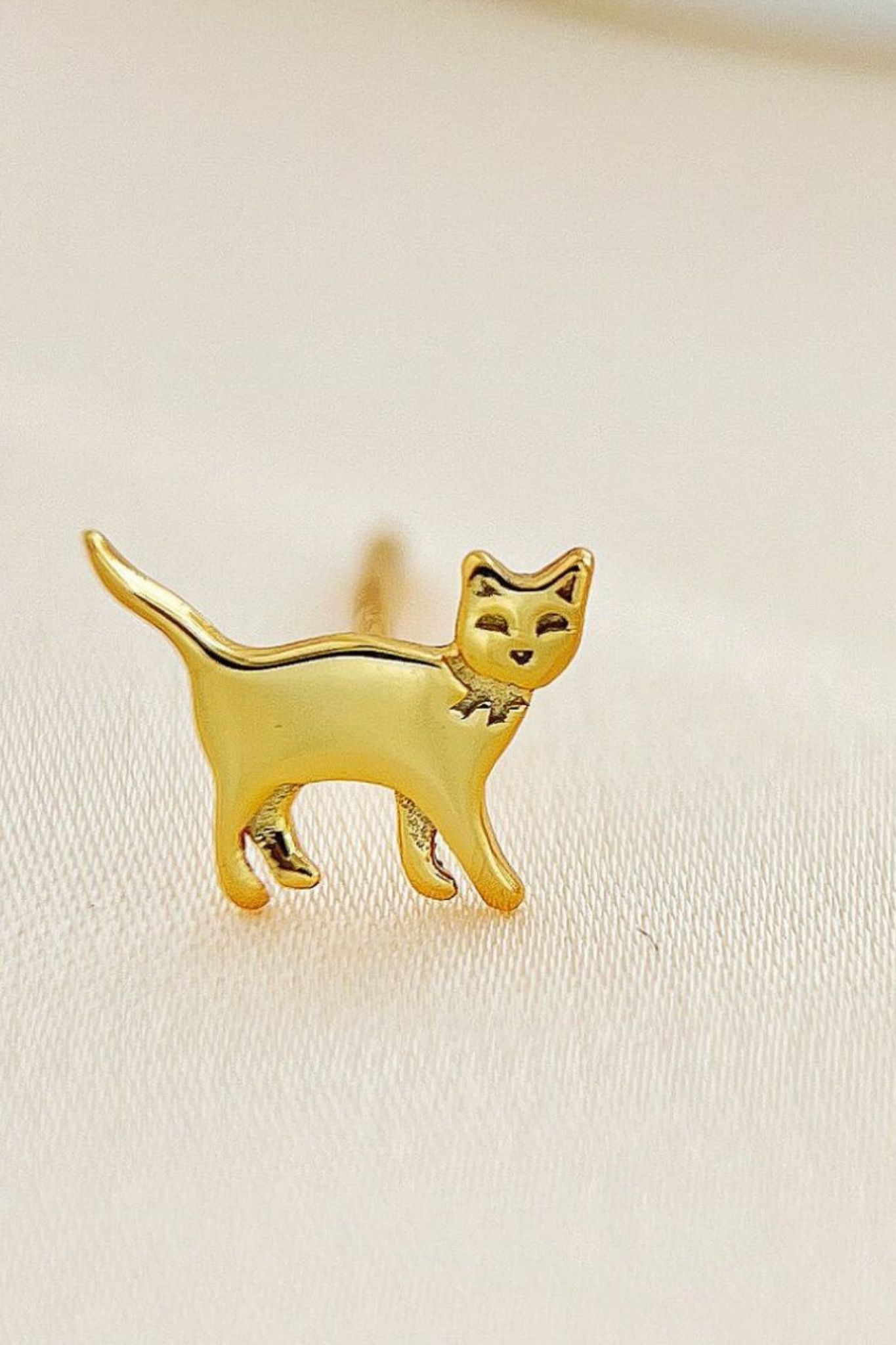 Gold Mia Gioielli Gold Sterling Silver Cat Stud Earrings, Image 2 of 2