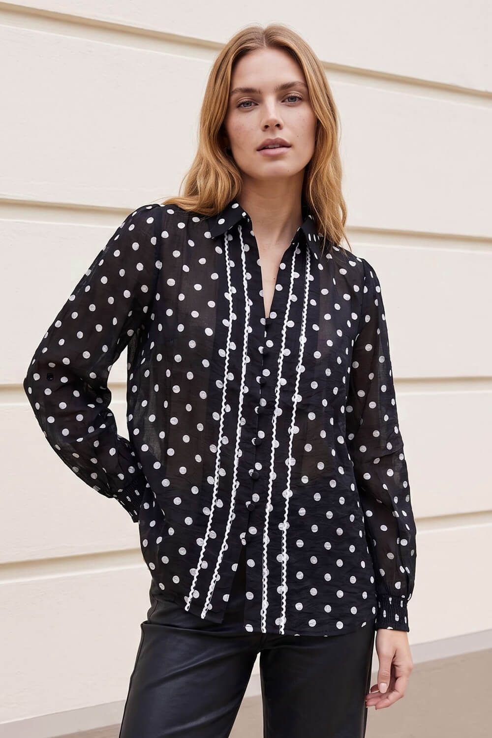 Roman Women's Black Polka Dot Print Trim Shirt Size 18