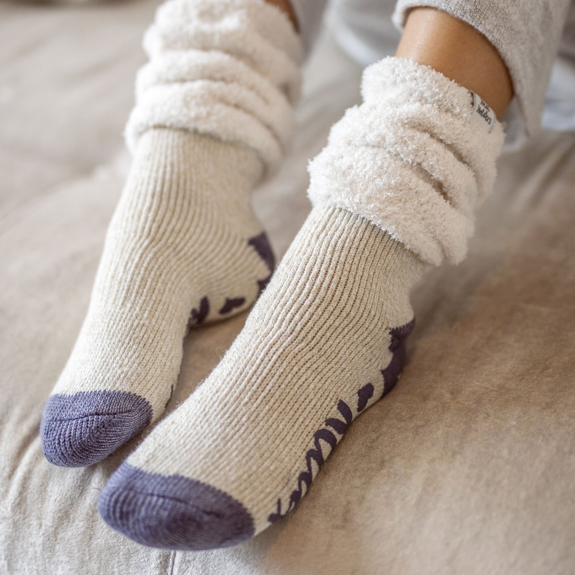 Navy Ladies Fluffy Slouch Top Non Slip Thermal Bed Socks, Image 3 of 5