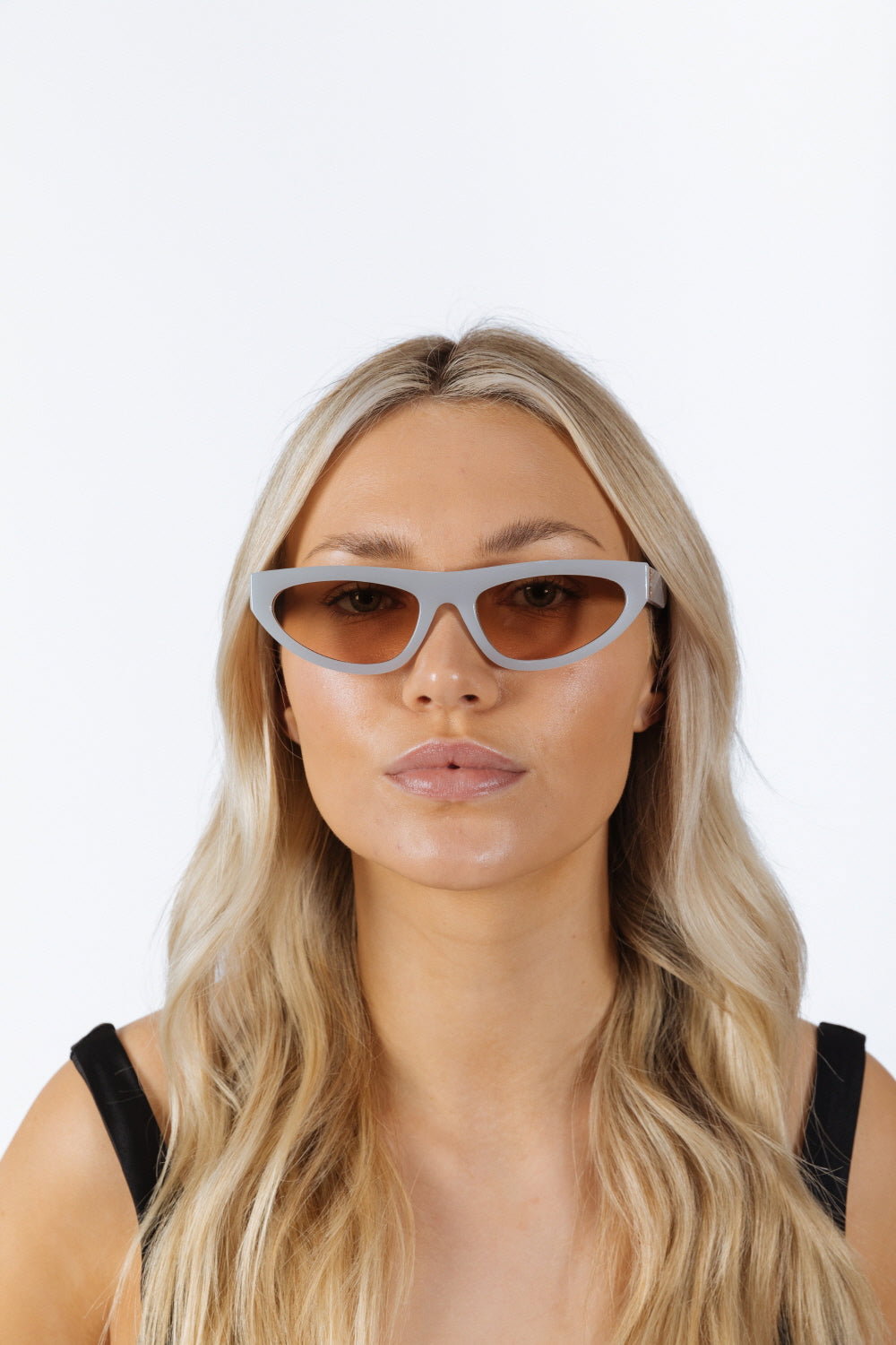 Grey Retro Oval Sunglasses in Light Grey, Image 4 of 6