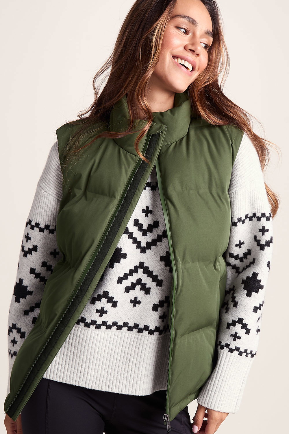 Dark Green Elyna Shower Resistant Insulated Gilet, Image 5 of 6