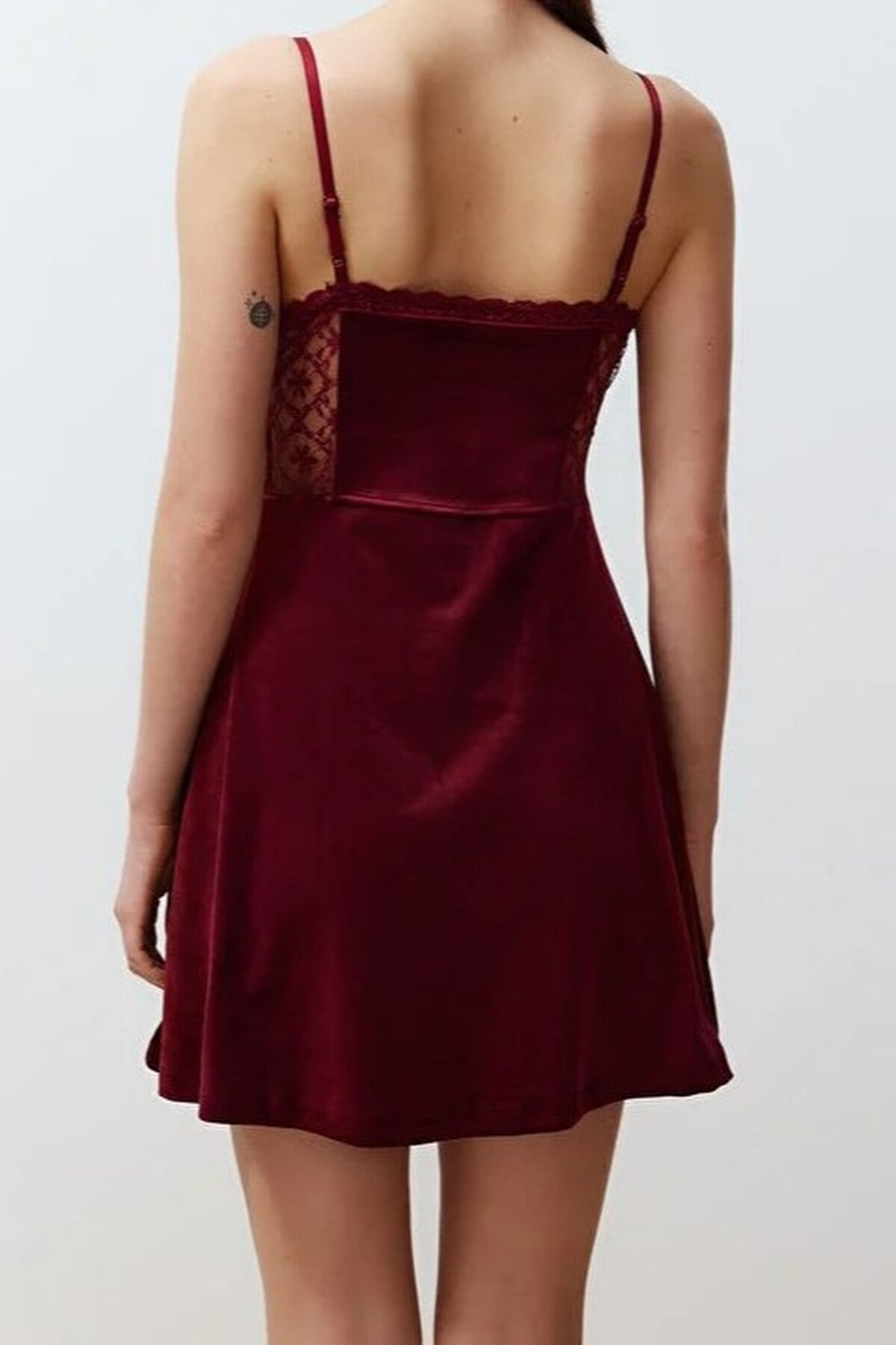 Burgundy WOVCOR Burgundy Lace Trim Tie Front Velvet Strappy Mini Nightdress, Image 3 of 3