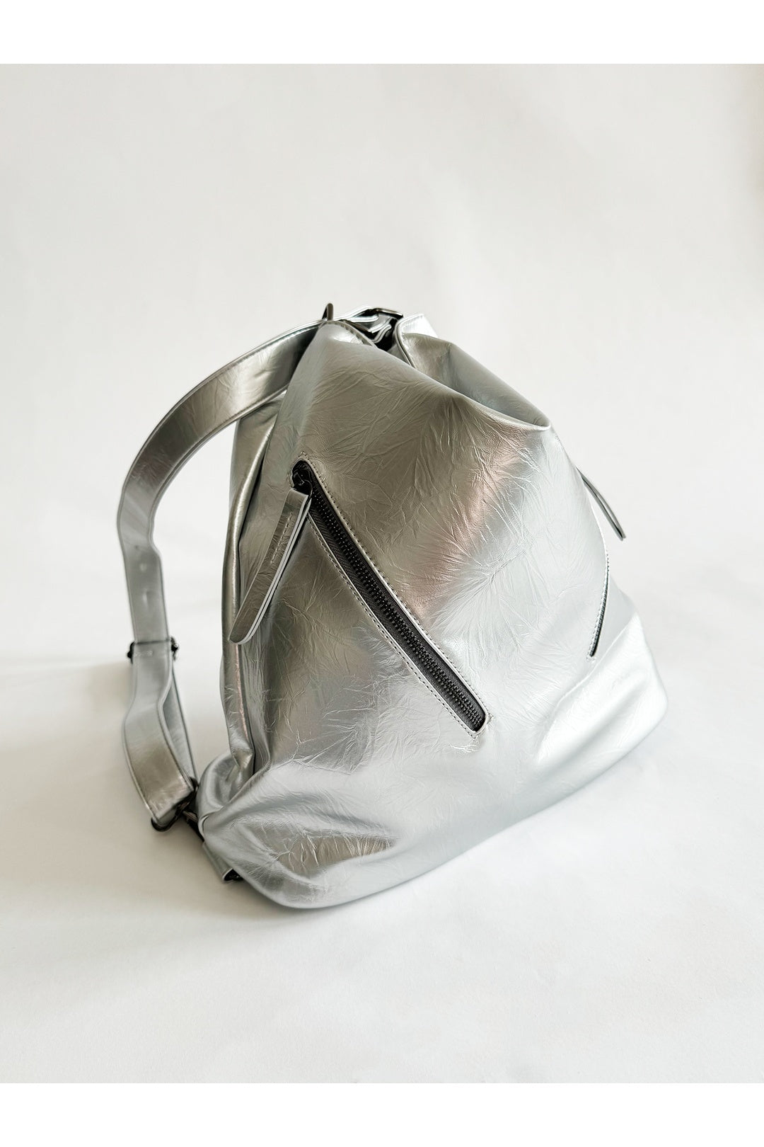 Silver Hobo Shoulder Bag & Backpack - 2 in 1, Image 4 of 5