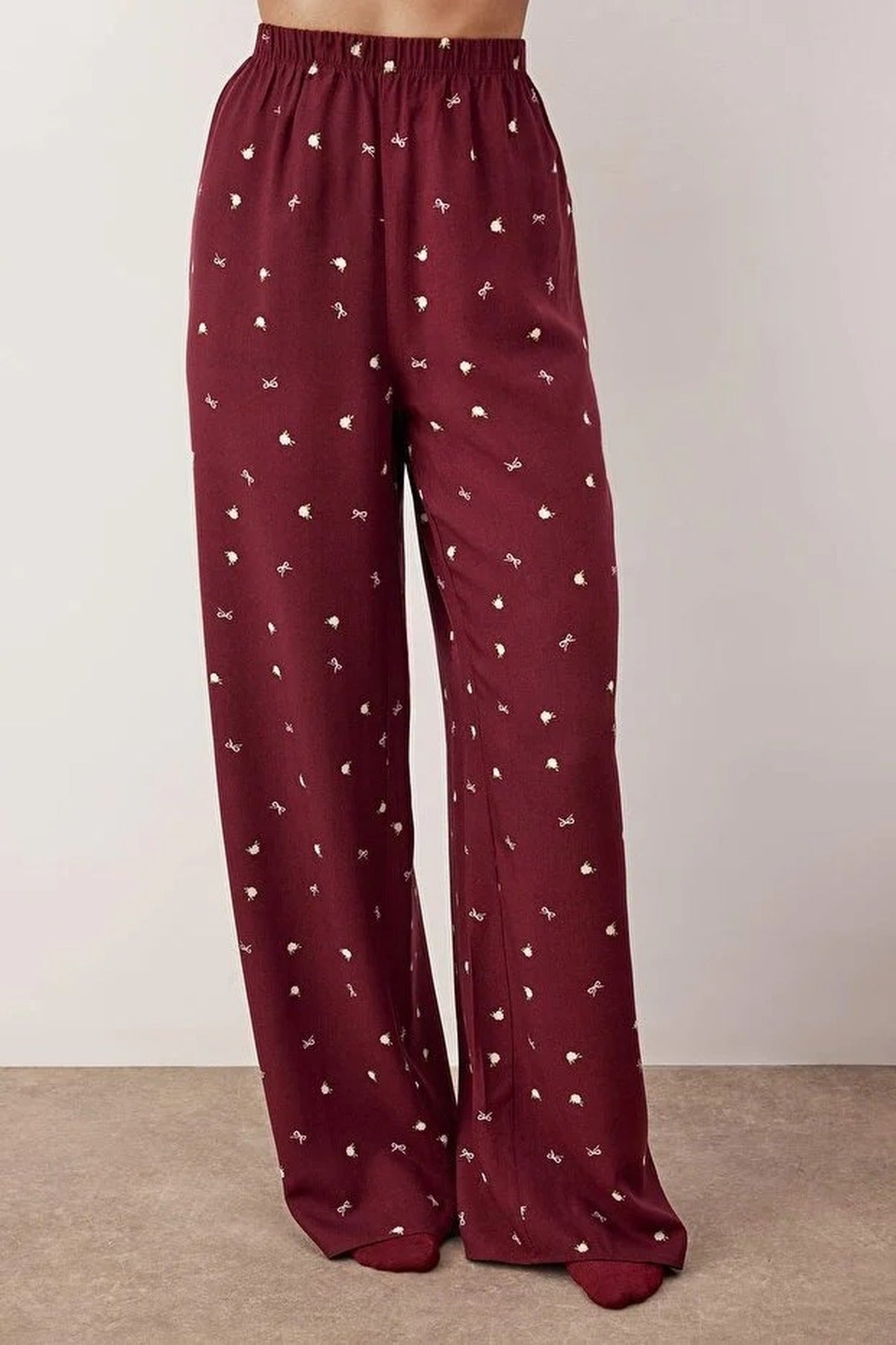 Burgundy WOVCOR Burgundy 2-Piece Printed Woven Pajama Set, Image 2 of 3