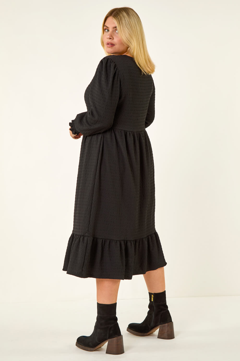 Black Curve Textured Gathered Stretch Midi Dress, Image 4 of 5