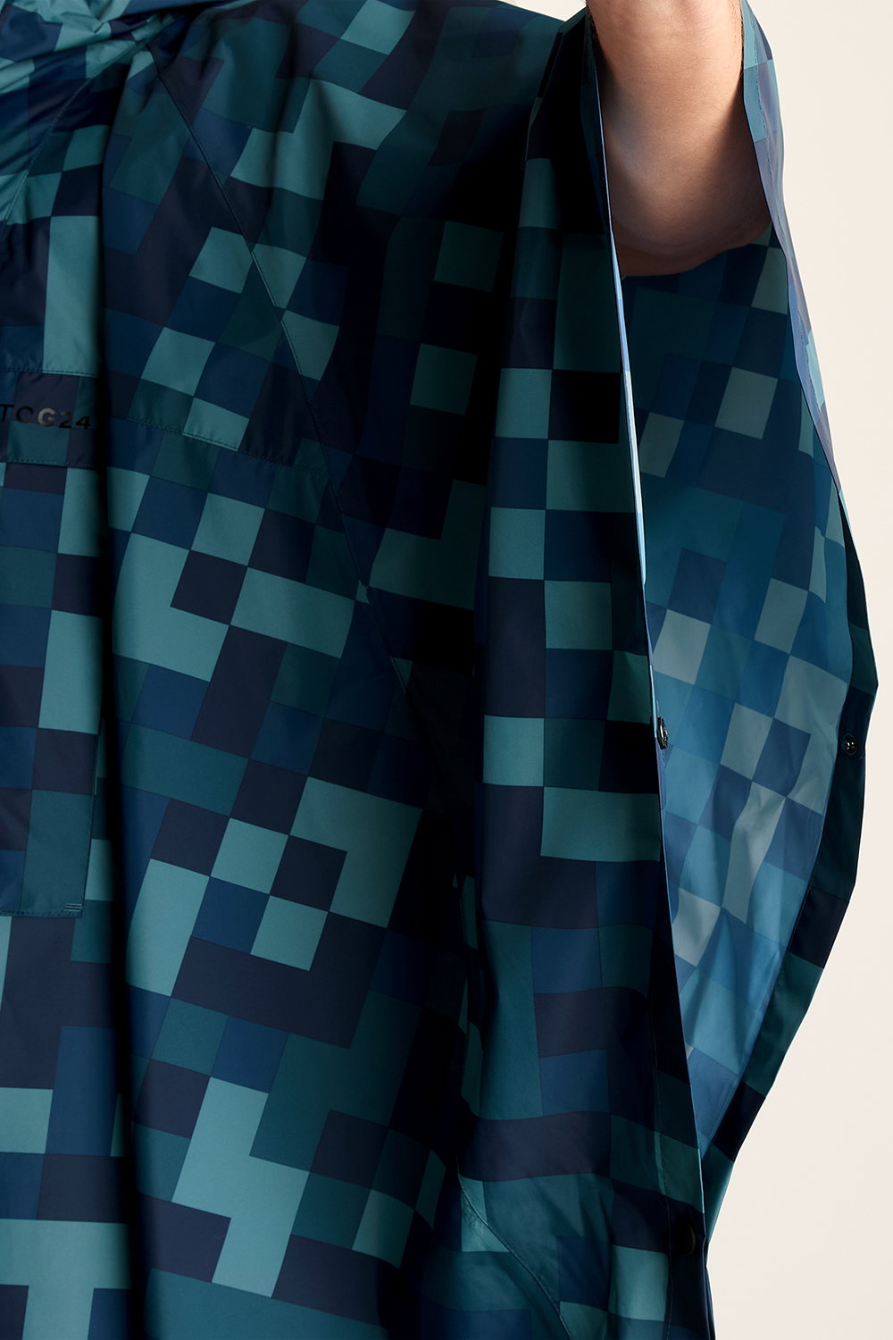 Blue Drench Waterproof Poncho, Image 5 of 6
