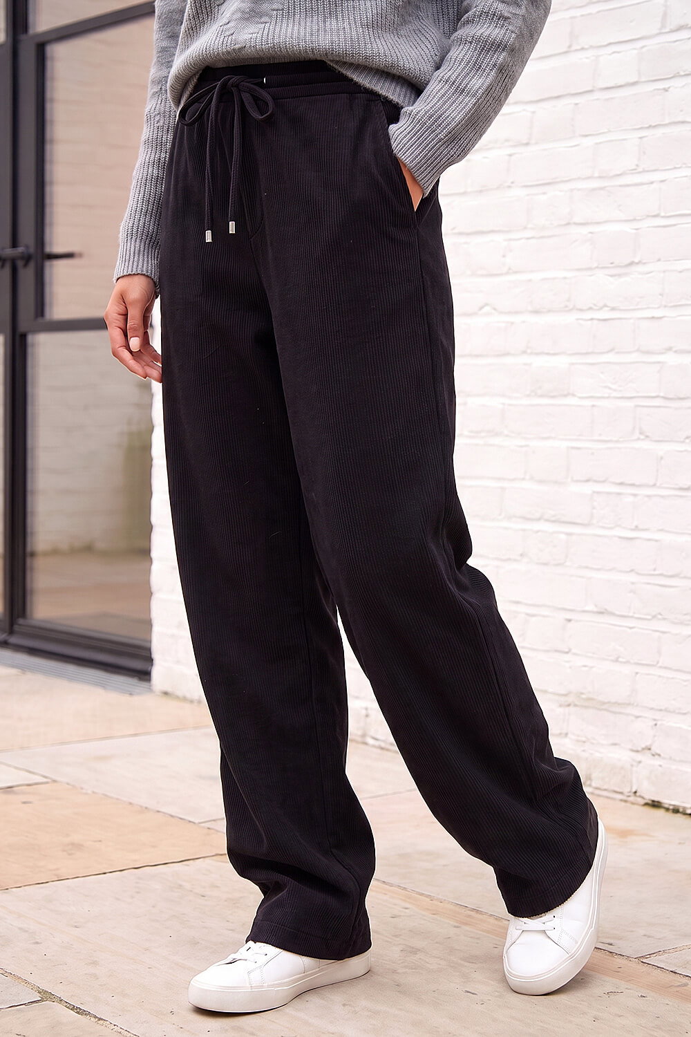 Roman Petite Women's Black Corduroy Drawstring Trouser Size 18