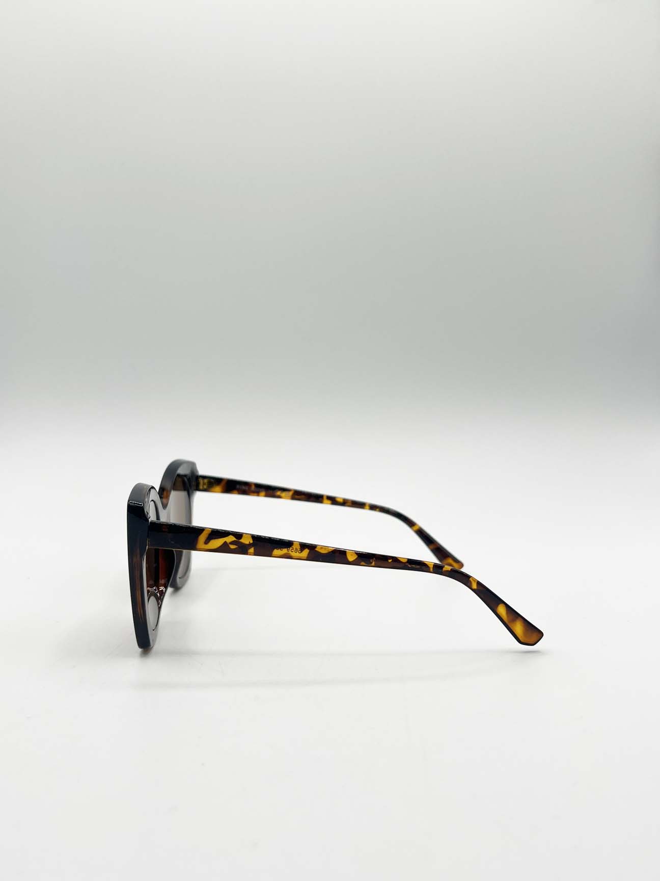 Brown Oversized Round Cat-Eye Sunglasses, Image 4 of 6