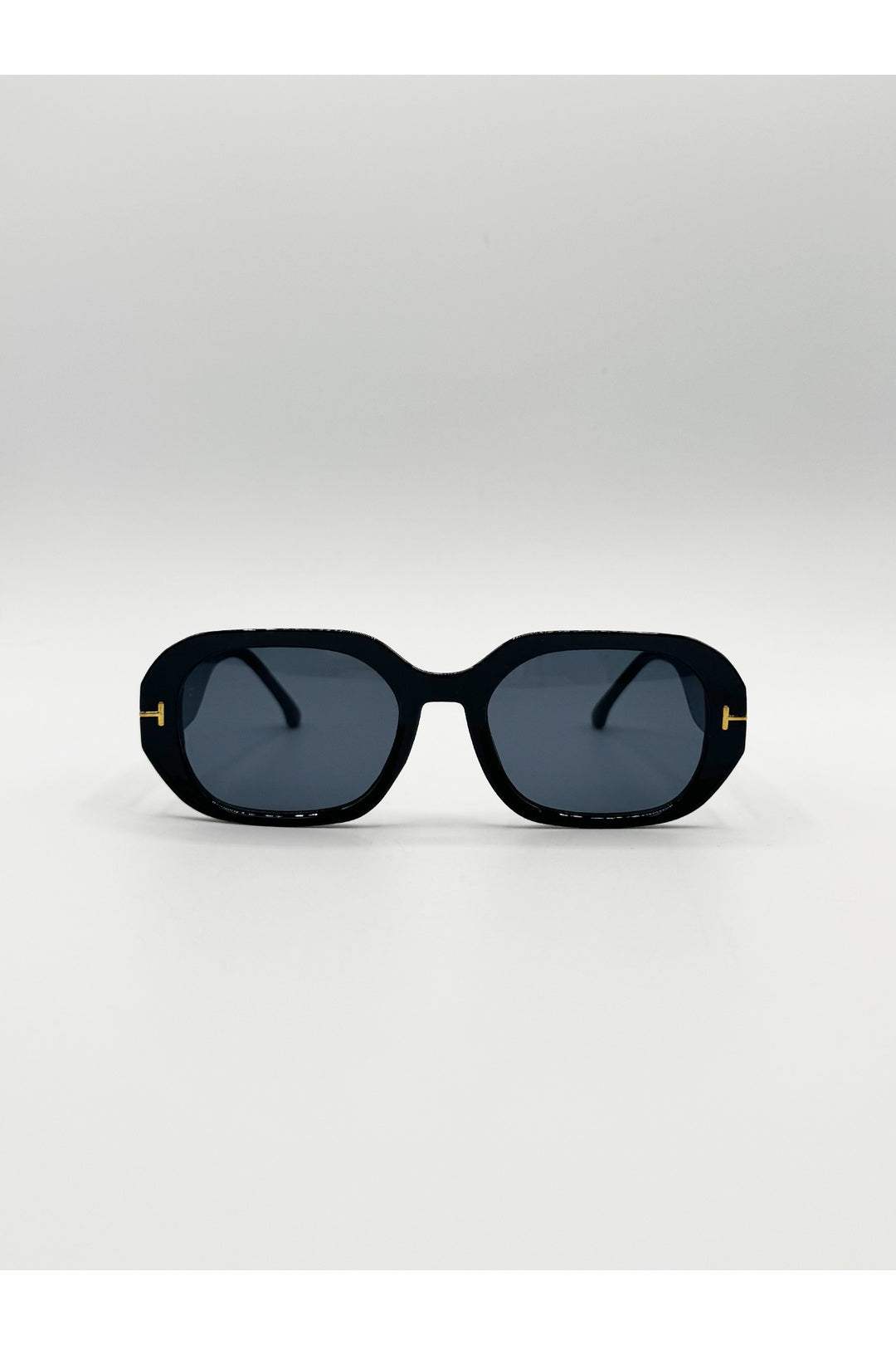 Black Oval Sunglasses With Wide Arm