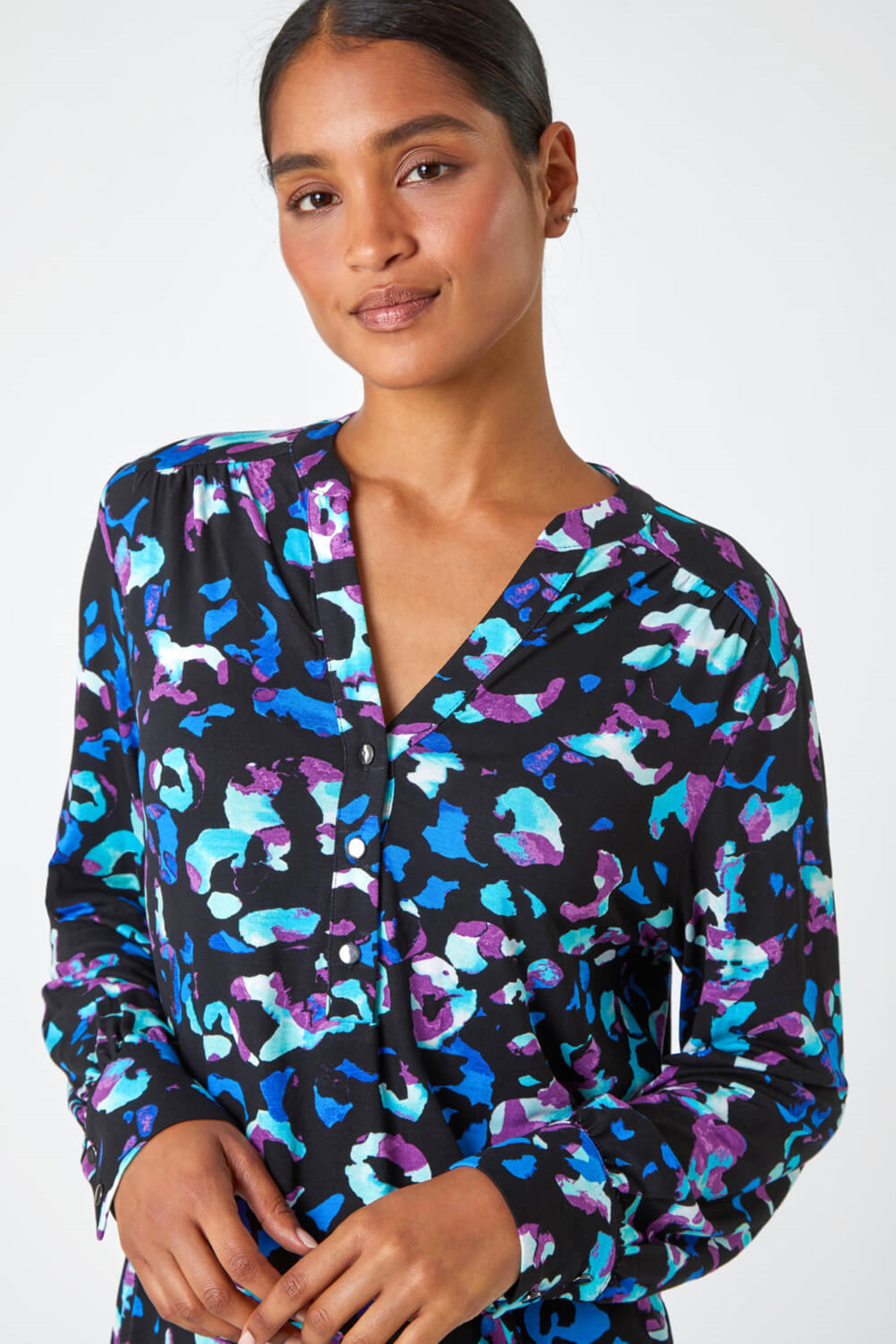 Blue Animal Print V-Neck Stretch Shirt Top, Image 5 of 5