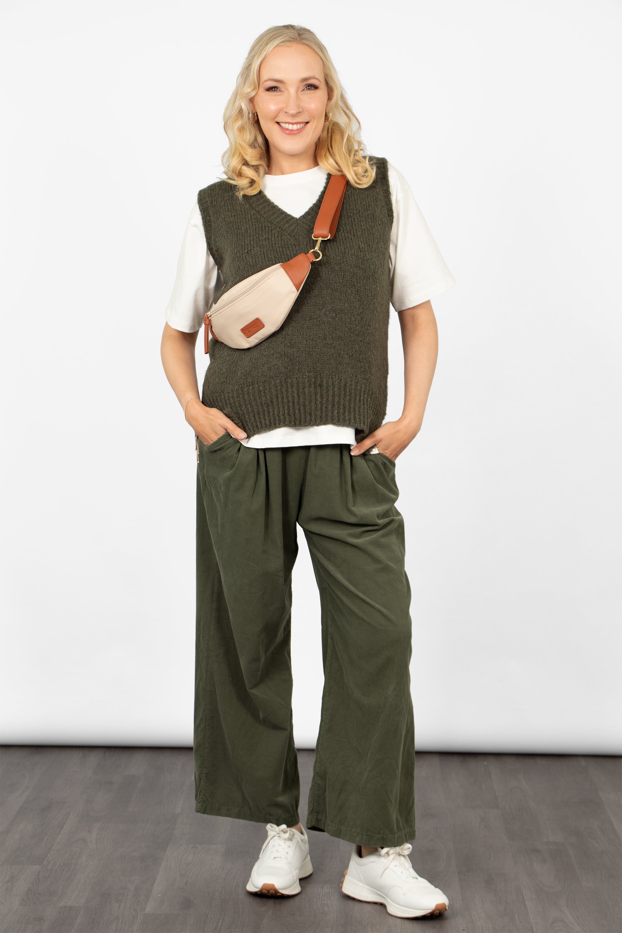 Cream Etre Cream Compact Crossbody Bum Bag, Image 4 of 4