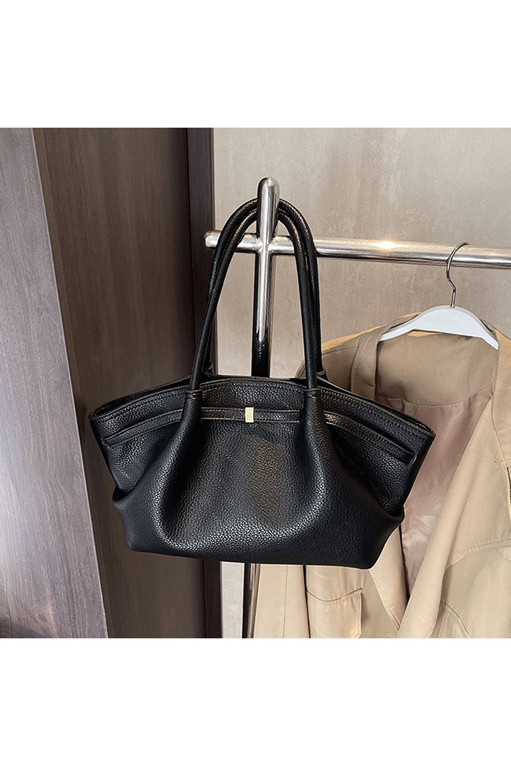 Black 'Sophia' Women's Large Shoulder Tote Bag