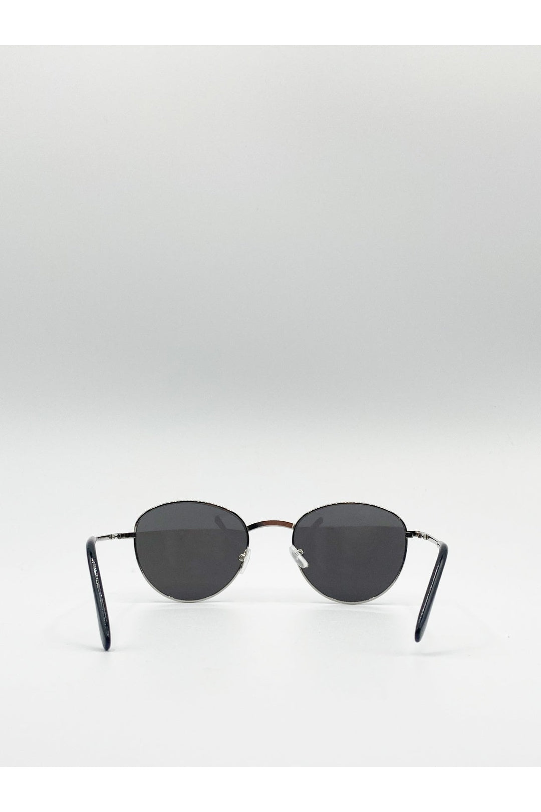 Silver Classic Round Metal Frame Sunglasses, Image 4 of 6