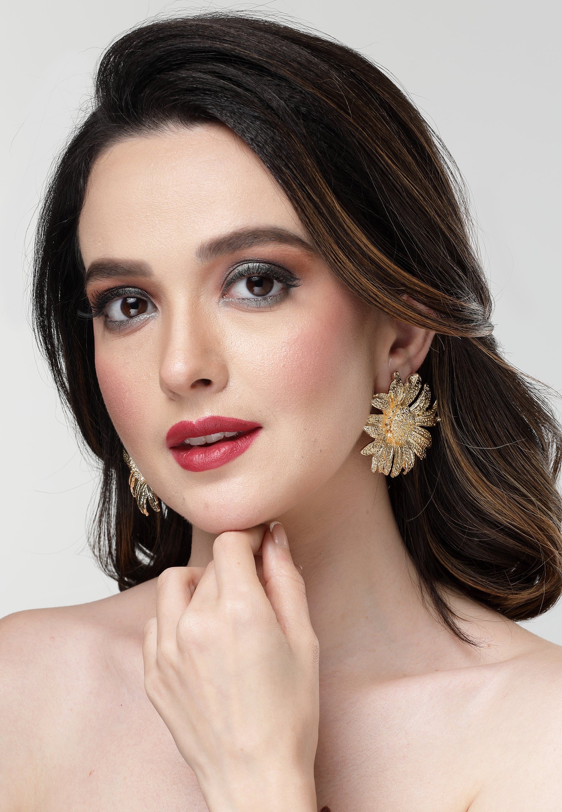 Gold Silver-Coloured Floral Stud Earrings, Image 4 of 5