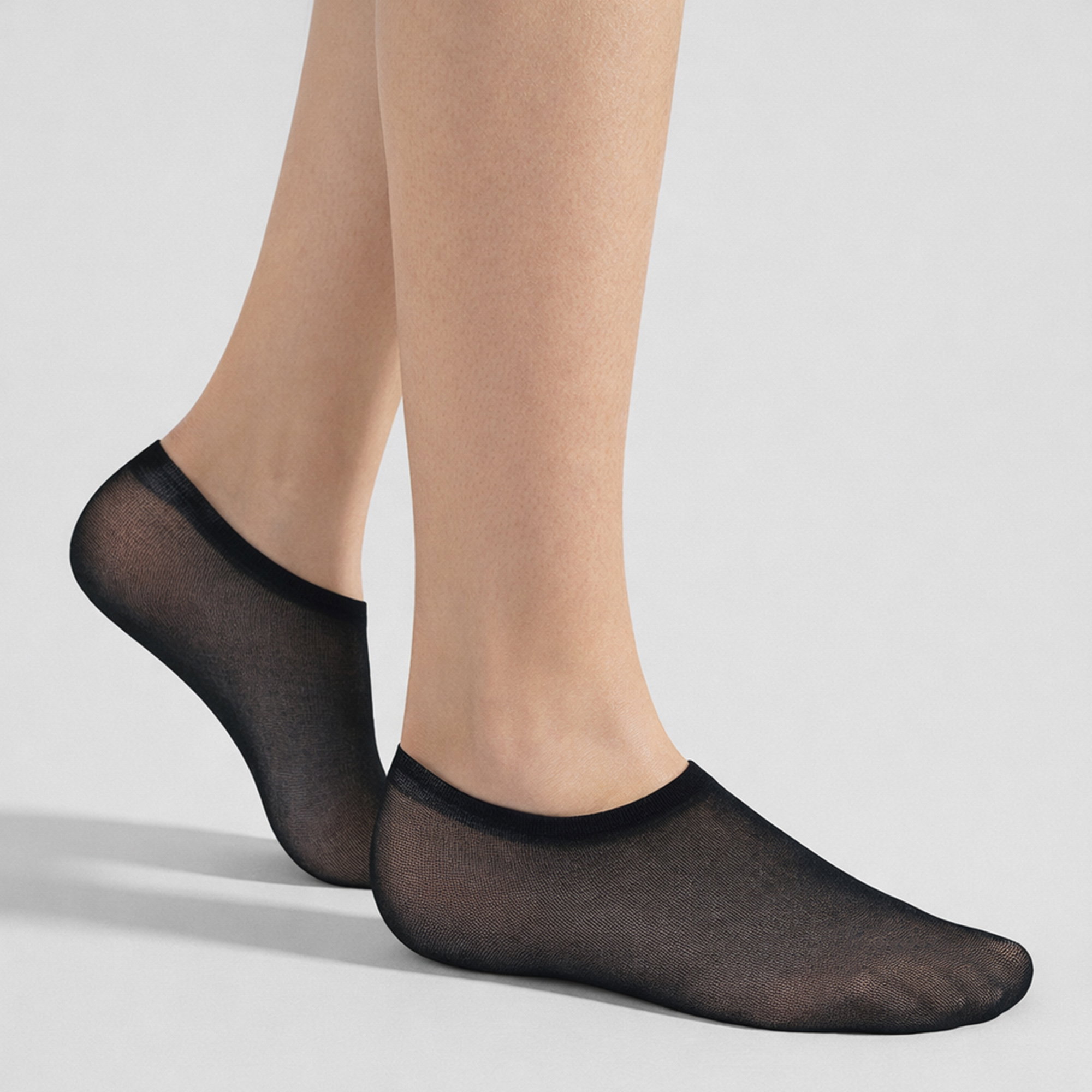 Black 12 Pack Ladies Invisible Pop Socks 15 Denier Lightweight No Show Socks, Image 3 of 3