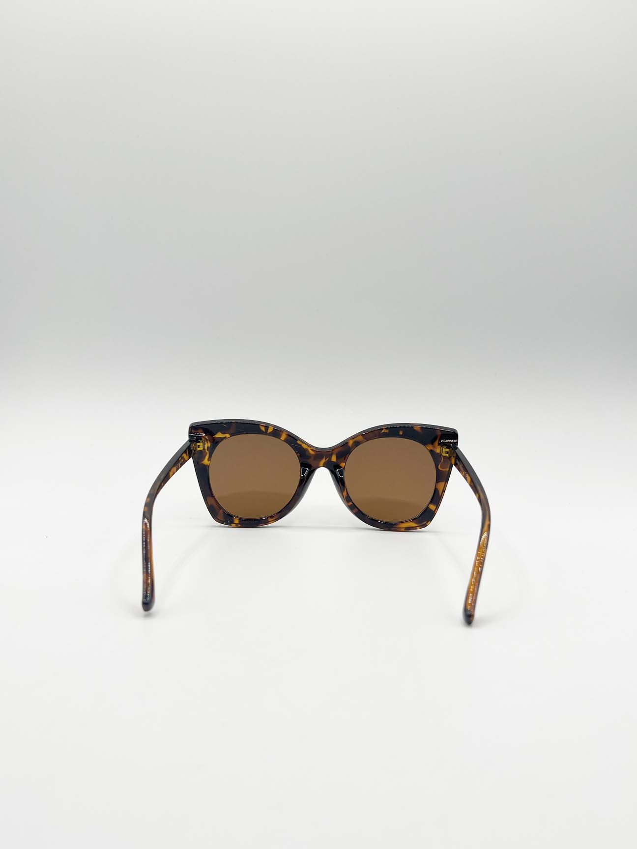 Brown Oversized Round Cat-Eye Sunglasses, Image 6 of 6