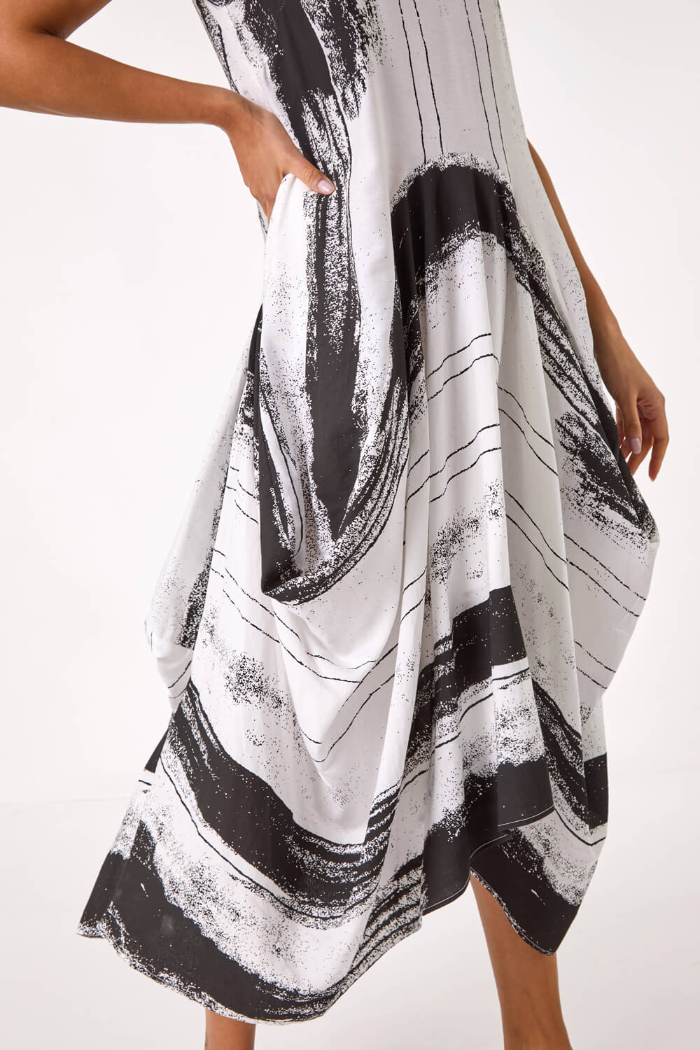 White Abstract Print Bubble Midi Dress, Image 6 of 5