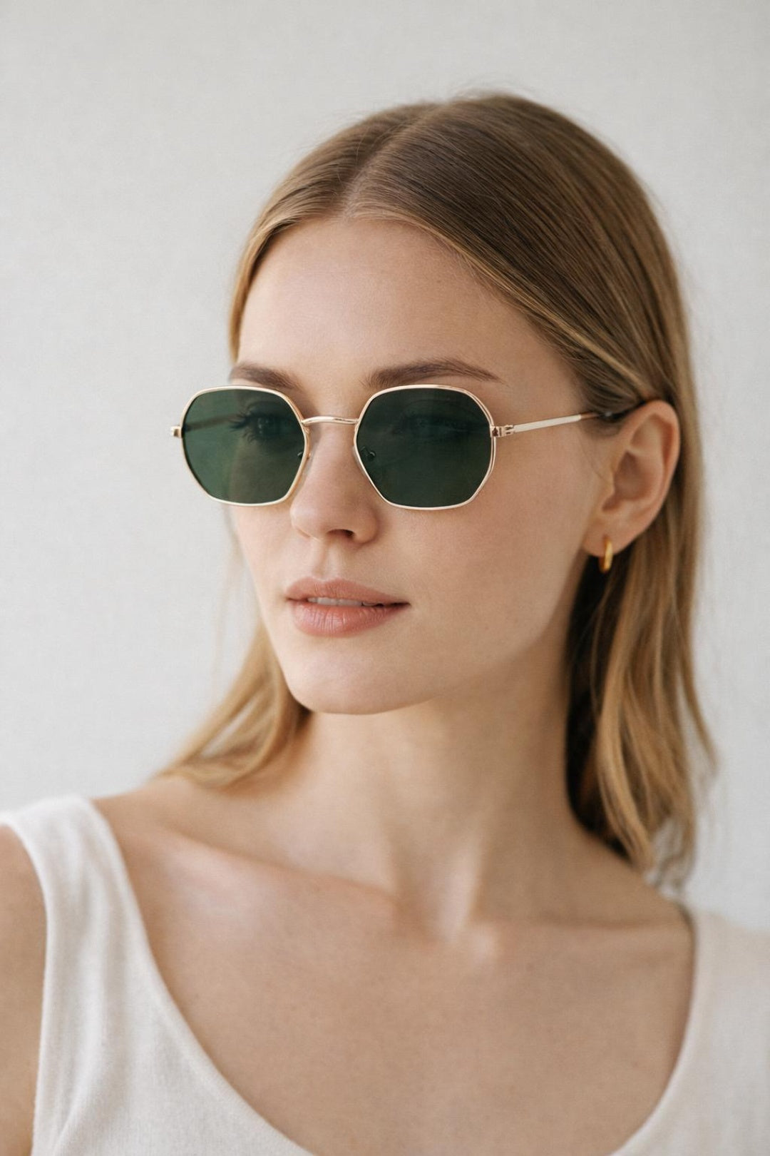 Metallic Hexagon Metal Frame Sunglasses In Gold