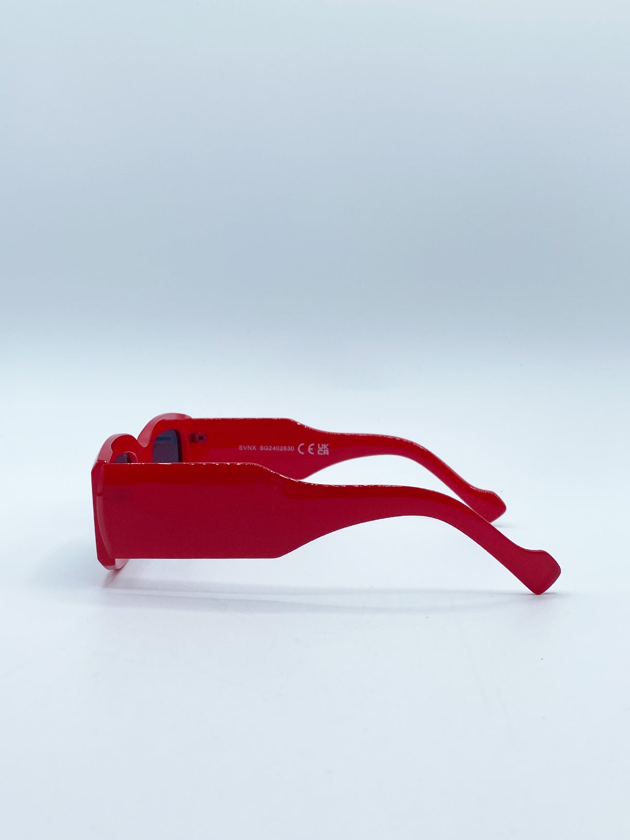 Red SVNX Red Chunky Rectangle Sunglasses in Red, Image 4 of 6