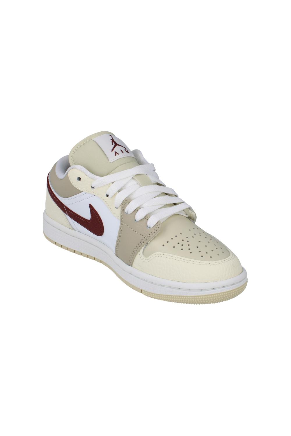 White Air Jordan 1 Low Trainers, Image 5 of 6