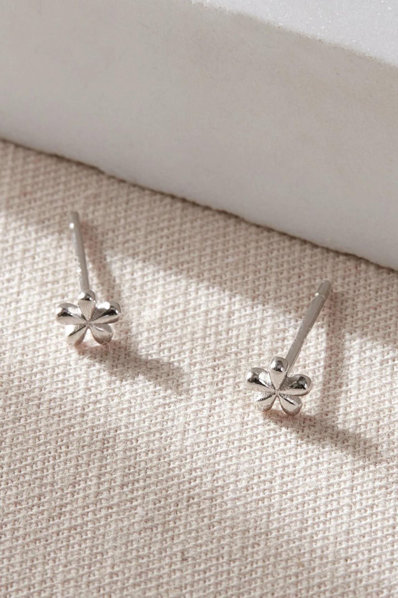 Silver Mia Gioielli Silver Sterling Silver Dainty Flower Studs, Image 3 of 3