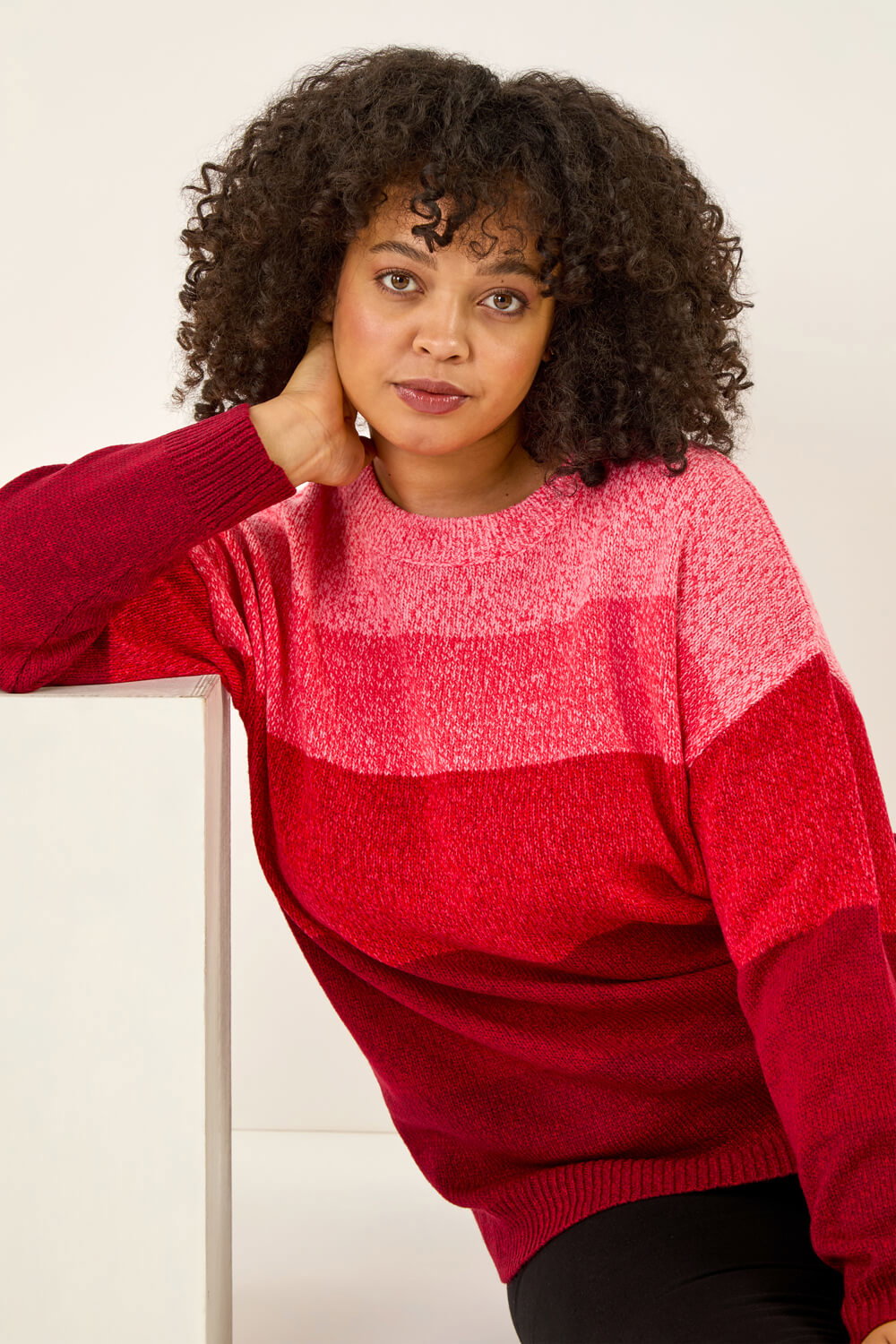 Roman Curve Women's Red Ombre Stripe Knit Jumper Size 26-28