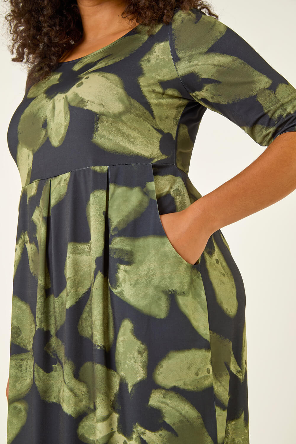 Green Curve Floral Print Pocket Stretch Dress, Image 6 of 5