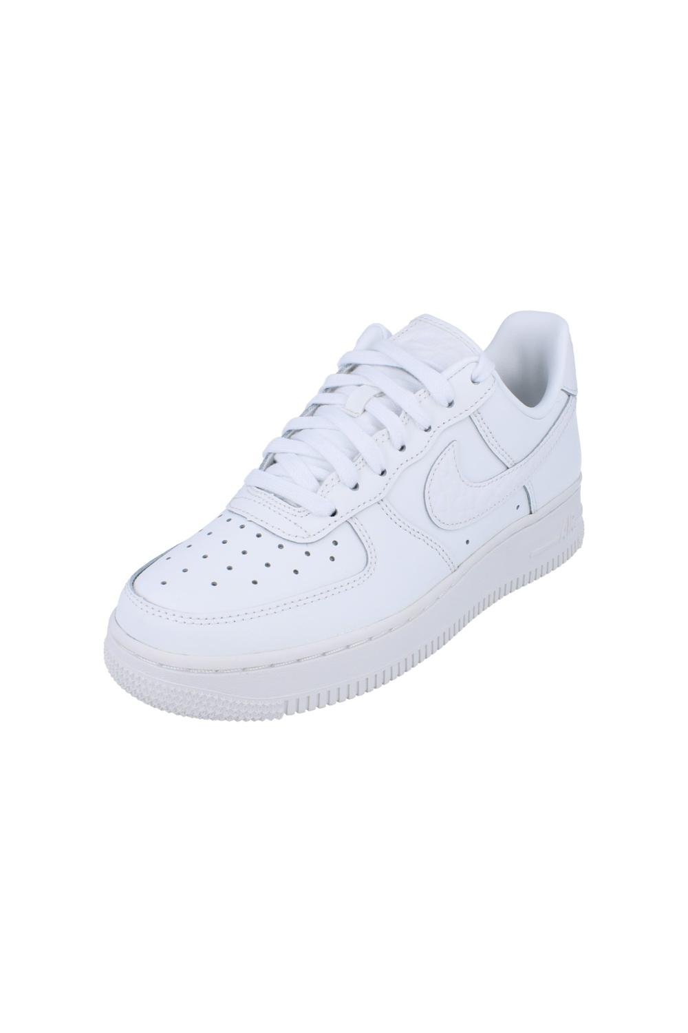 White Air Force 1 07 Lo Trainers, Image 2 of 6