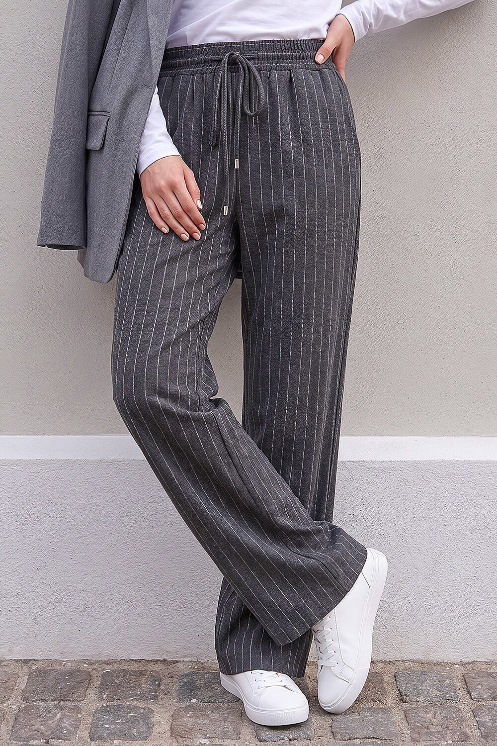 Roman Petite Women's Grey Stripe Wide Leg Stretch Trouser Size 18