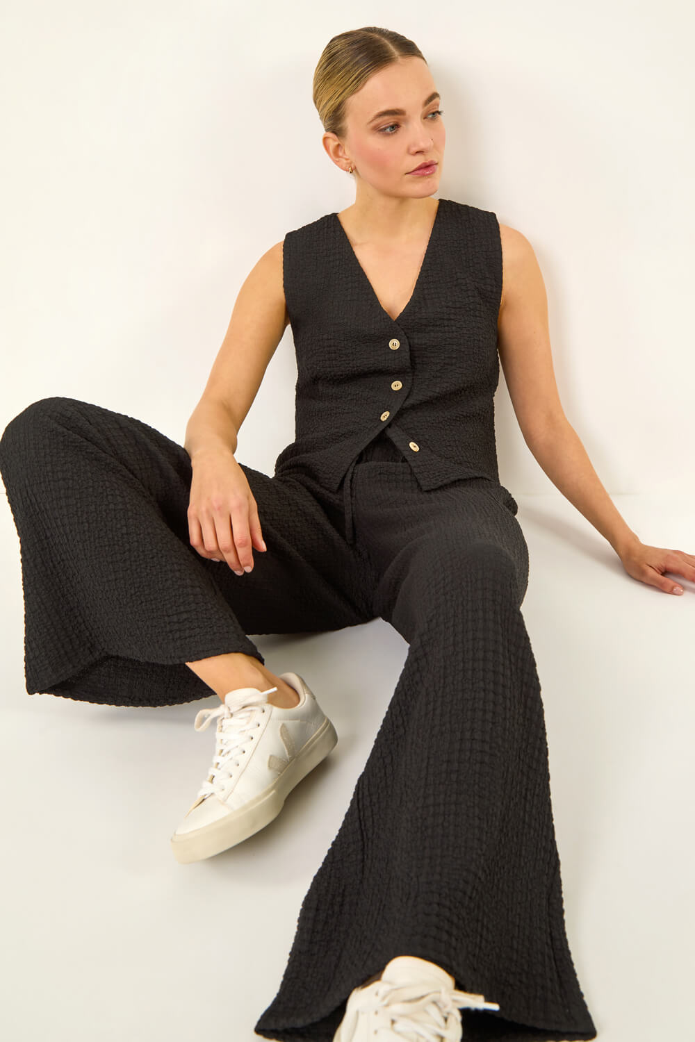Dusk Women's Black Crinkle Wide Leg Stretch Trouser Size 18