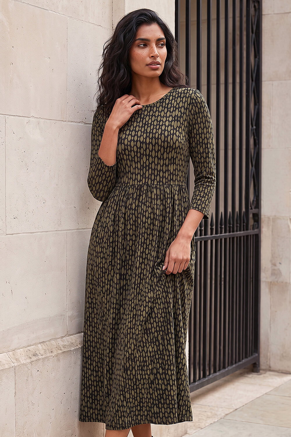 Roman Women's Khaki Geometric Pocket Stretch Midi Dress Size 18