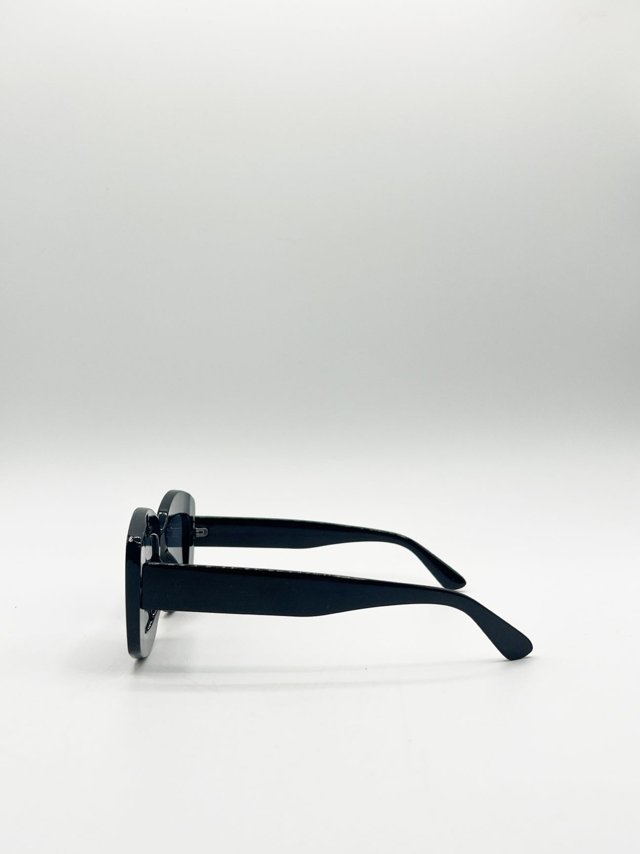 Black Oversized Rectangle Sunglasses in Black, Image 4 of 6