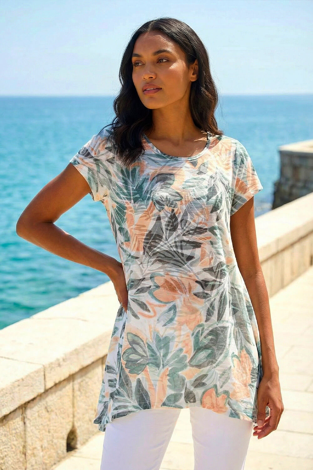Roman Women's Green Leaf Print Hanky Hem Tunic Top Size 10