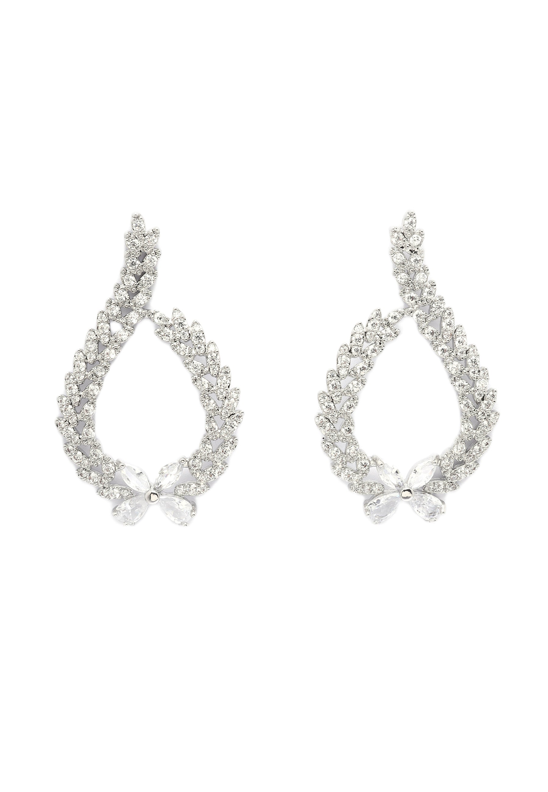 Silver Ethereal Bow-shaped Earrings and Necklace set, Image 4 of 7