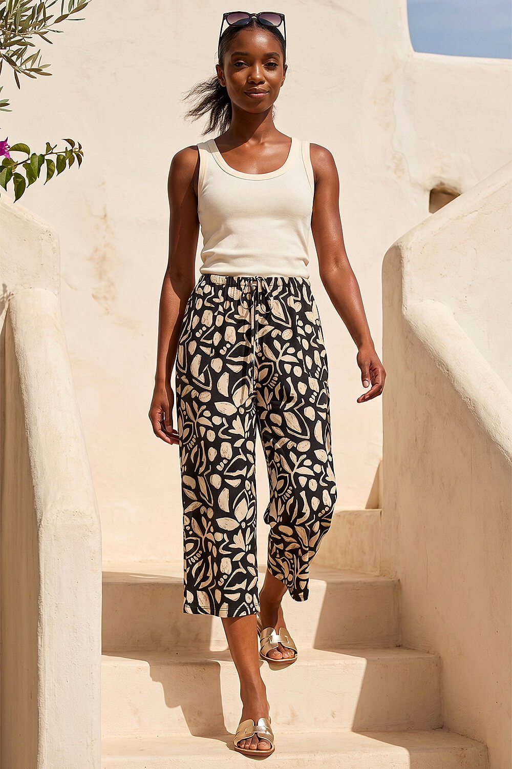 Black Petite Abstract Stretch Trouser, Image 3 of 4