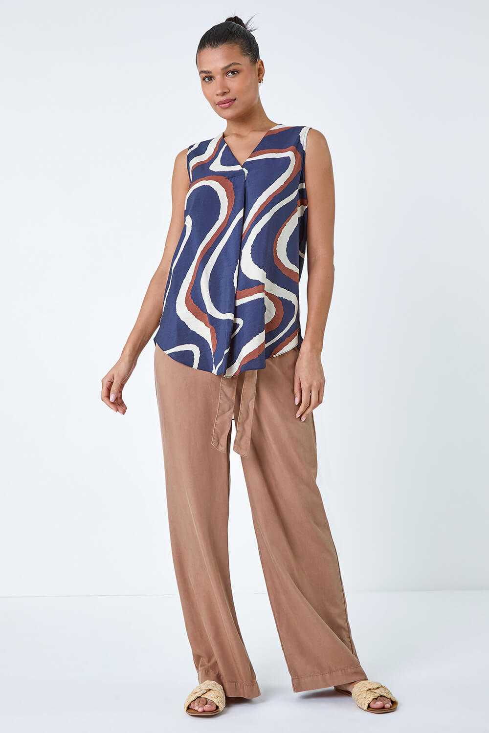Navy Sleeveless V-Neck Swirl Print Pleat Front Top, Image 3 of 5